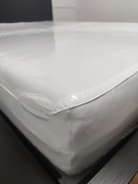 PVC bed sheet 140x200x30 cm - white (lacquer)