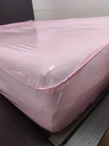 PVC bed sheet 90x200x30 cm - pink (lacquer)